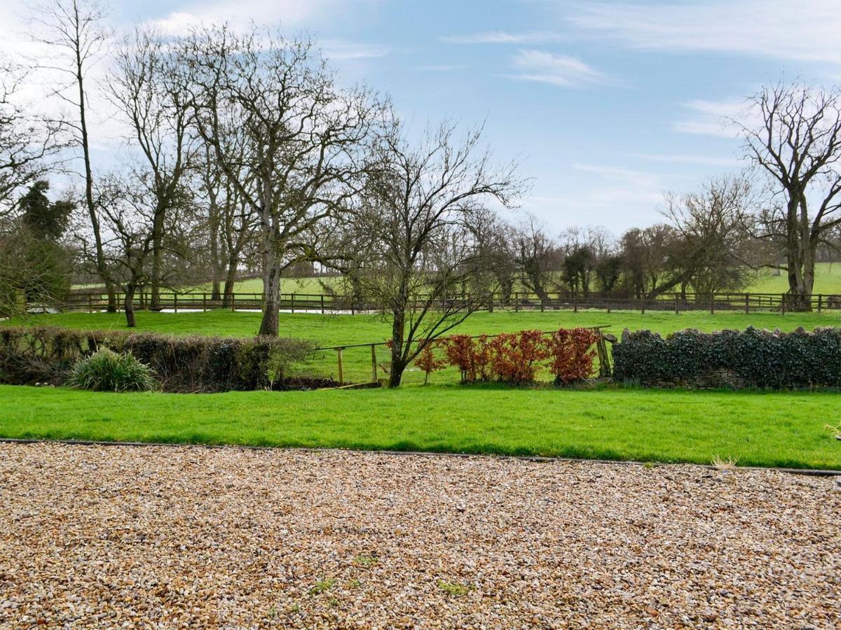 The Stables Villa Ansty  ภายนอก รูปภาพ