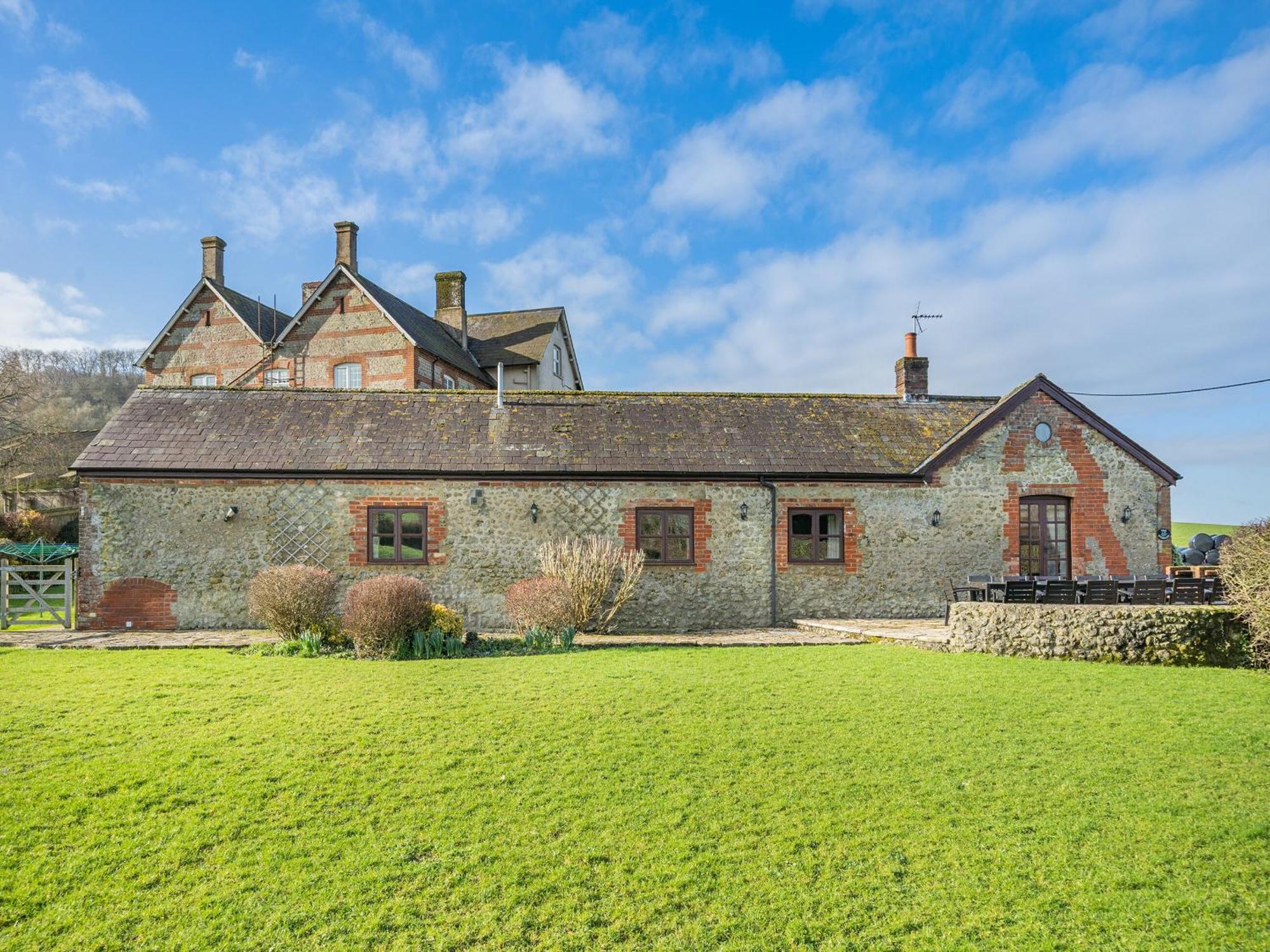 The Stables Villa Ansty  ภายนอก รูปภาพ