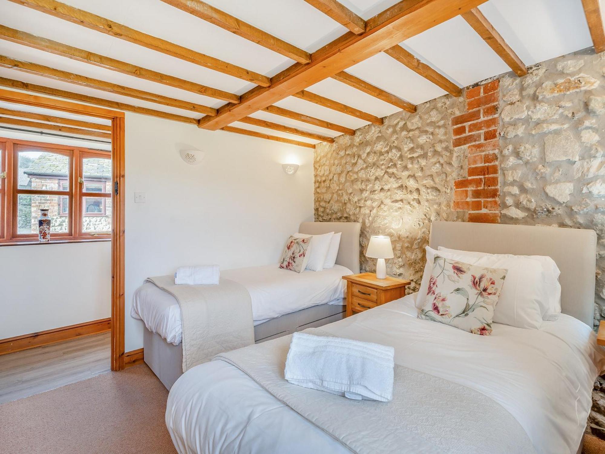The Stables Villa Ansty  ภายนอก รูปภาพ
